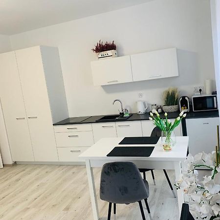Apartament Walczaka 22 Miejsce Parkingowe Gorzow Wielkopolski Dış mekan fotoğraf